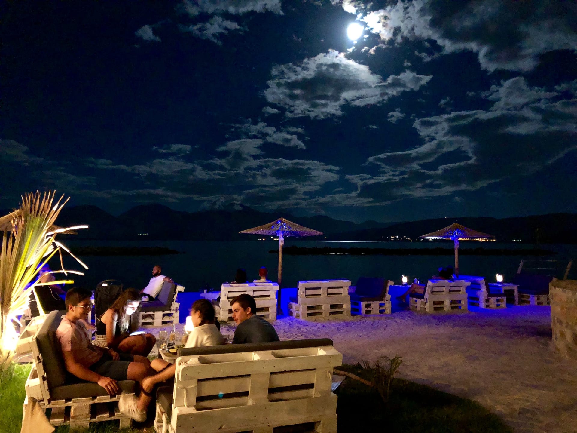 Kimzu Sea Lounge